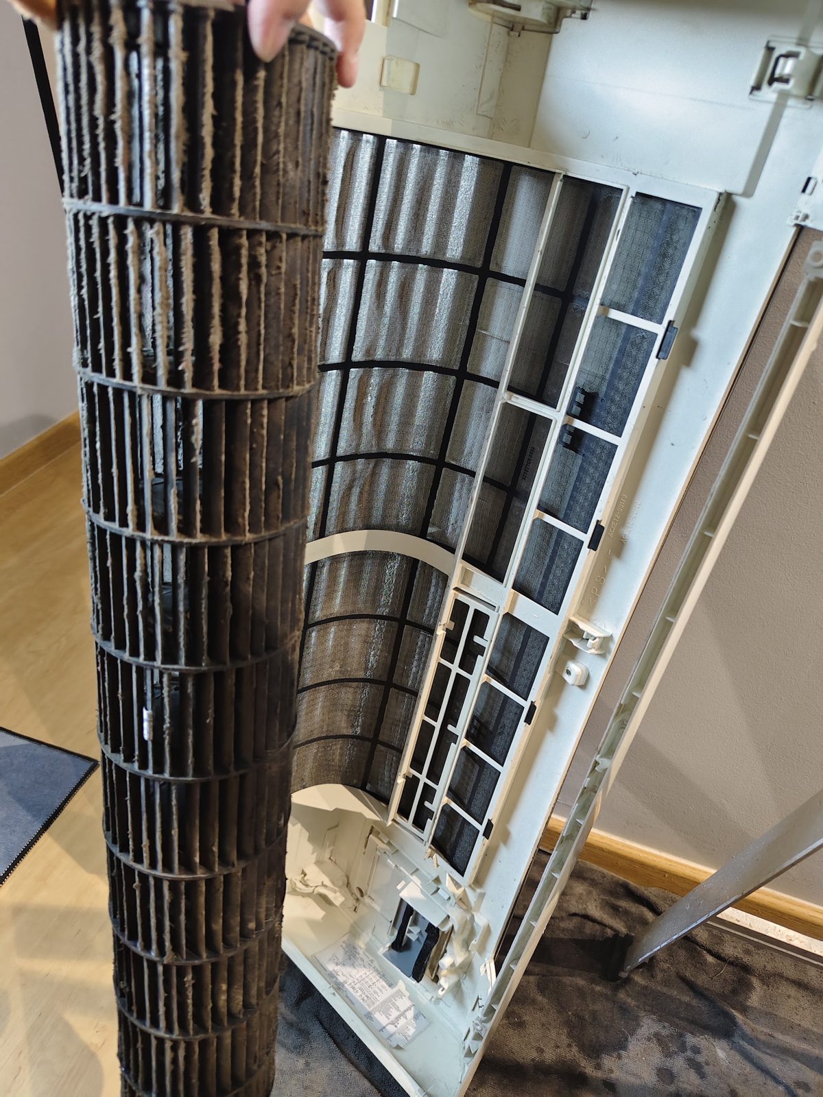 Best Aircon servicing a wall-mounted unit